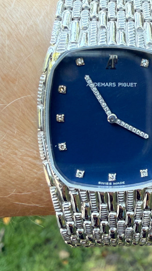 1990s AP cobra in 18ct white gold