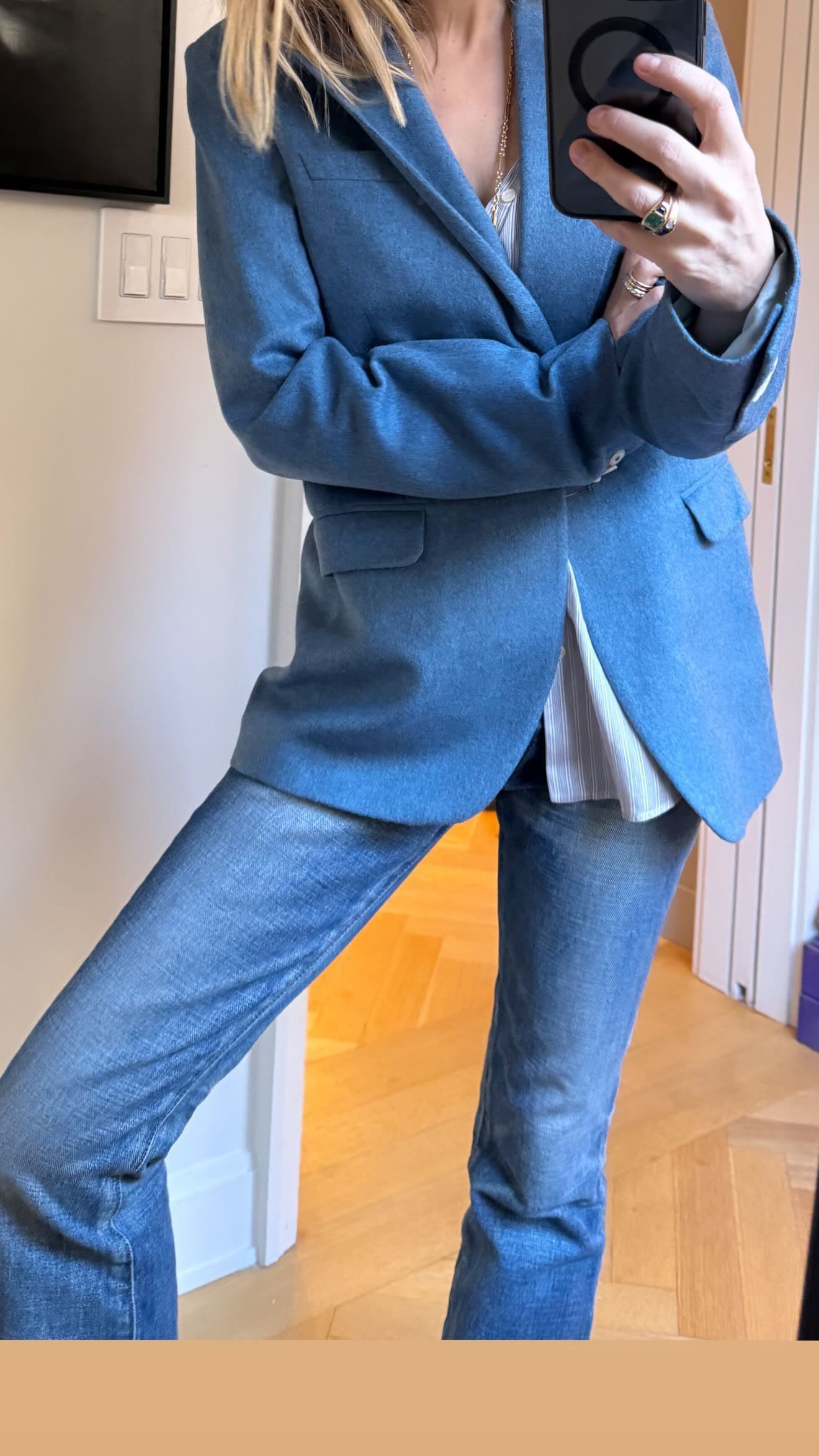 Cashmere blue blazer