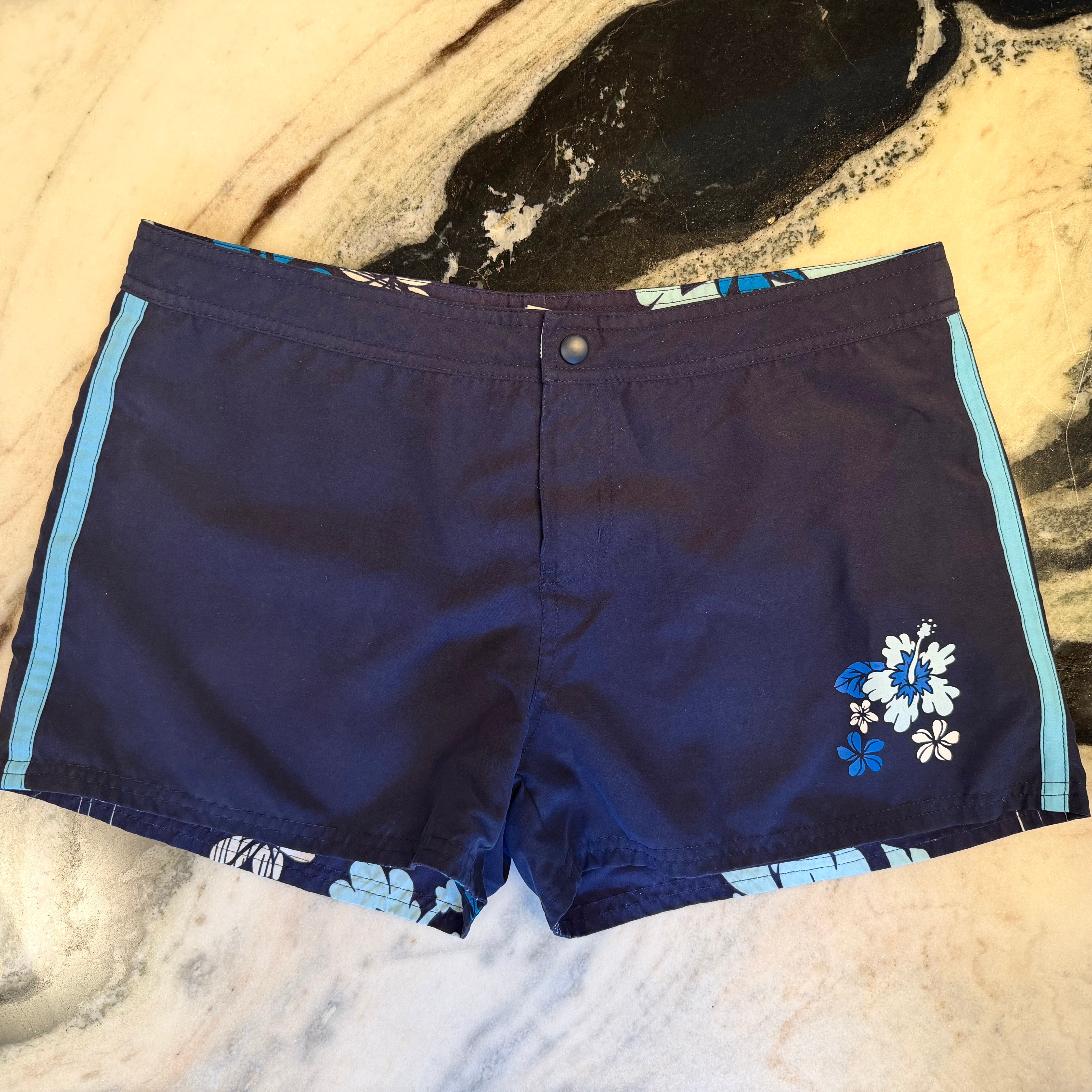 Vintage 90s Hawaiian Boardshorts